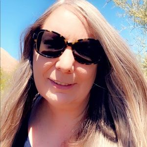 Meet your Posher, Sabine